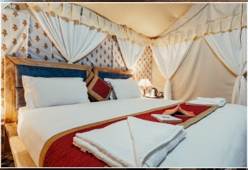 hotel near sand dunes nubra